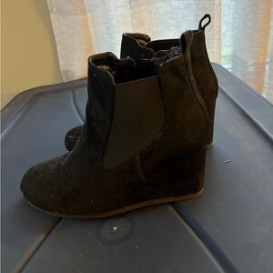 Girls size 3 black suede booties